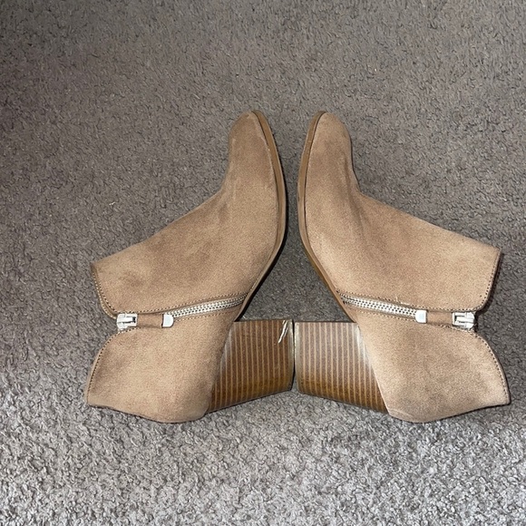 Brown side zip boots Size 8 - Picture 6 of 7